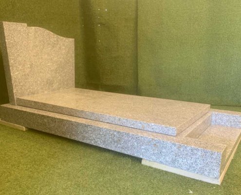 Monument funéraire reconditionné - modèle RPE413025P - coté gauche