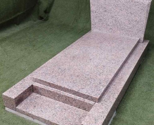 Monument funéraire reconditionné - modèle RPE104045P - coté droit