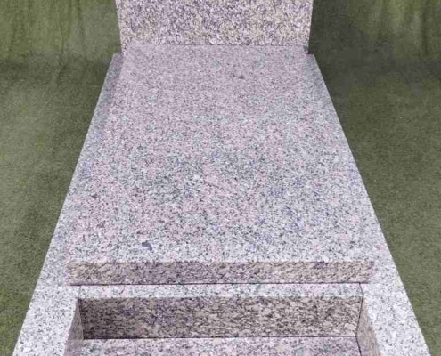 Monument funéraire reconditionné - modèle RPG319035P - vue de face