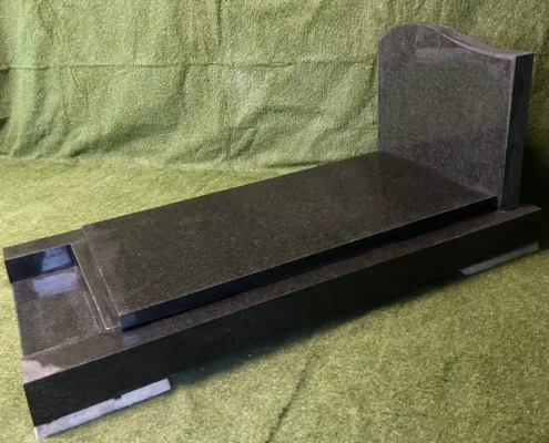 Monument funéraire reconditionné - modèle RPE511025P - coté droit