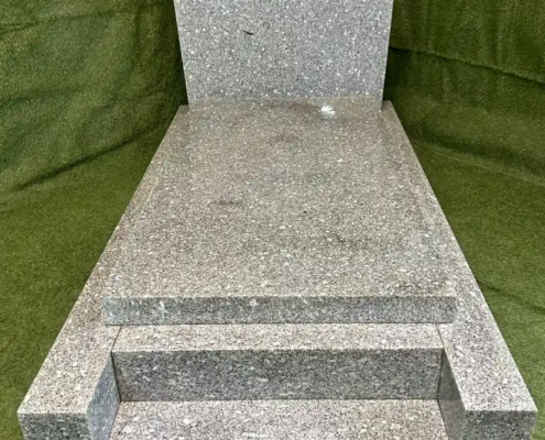Monument funéraire reconditionné - modèle RPG311025P - vue de face